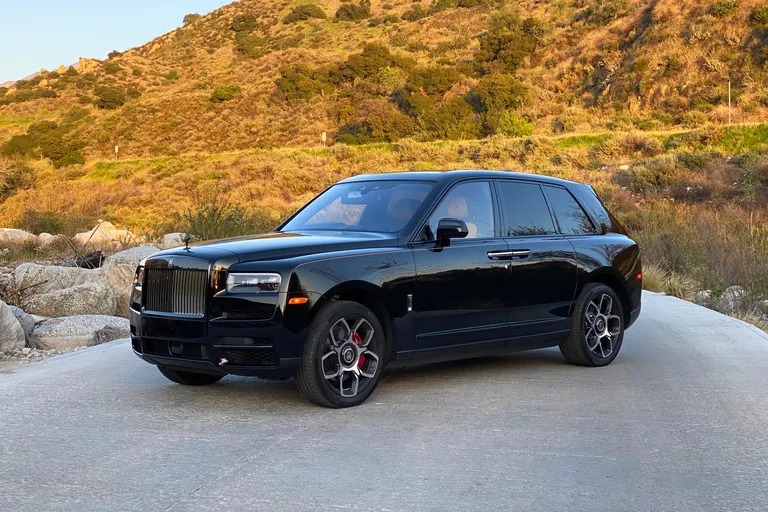 Rolls-Royce Cullinan-1_11zon