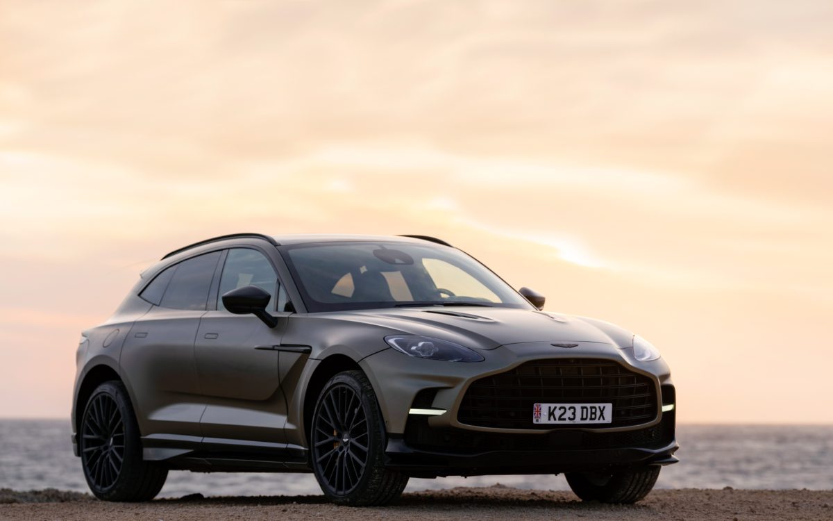 Aston Martin DBX 707-3