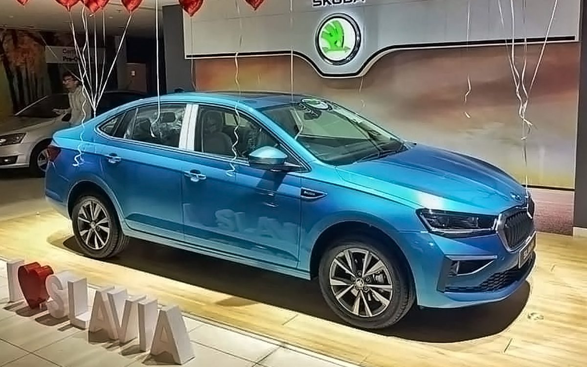 Skoda Slavia 1.0 TSI Ambition-3