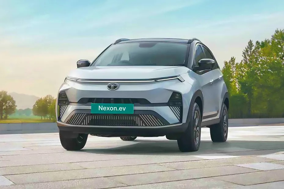 Tata Nexon EV Fearless-2_11zon