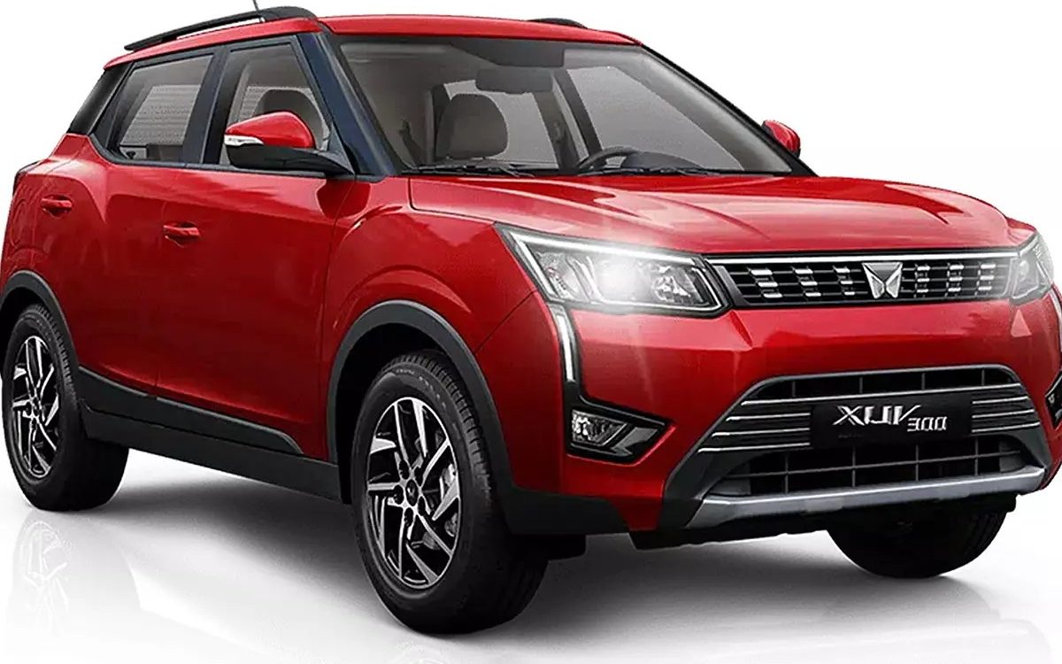 xuv300-exterior-right-front-three-quarter-148709_11zon